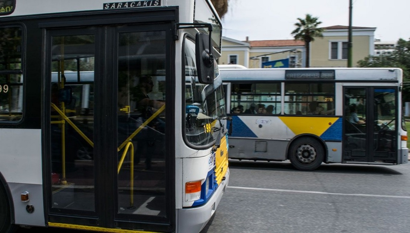 Συνελήφθη 89χρονος που θώπευσε ανήλικη σε λεωφορείο στη Νίκαια