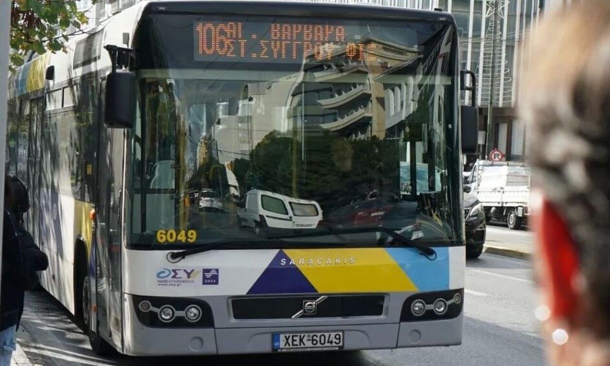 Η μεγάλη αλλαγή στα λεωφορεία της Αθήνας - Από πού θα μπαίνουν πλέον οι επιβάτες