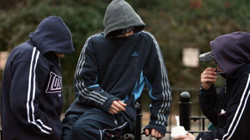 Επίθεση ανηλίκων σε μαθητή στην Πεντέλη – Τον τραυμάτισαν στο χέρι