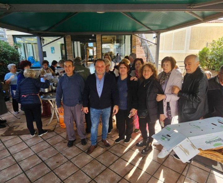 Γιορτή λουκουμάδων στο Κρυονέρι