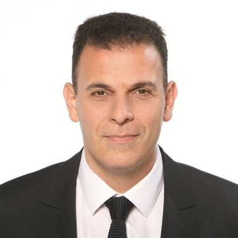 Γιώργος Καραμέρος: Παραίτηση από τη βουλευτική έδρα -“Μόνο προνόμιο μου η στήριξη των πολιτών”