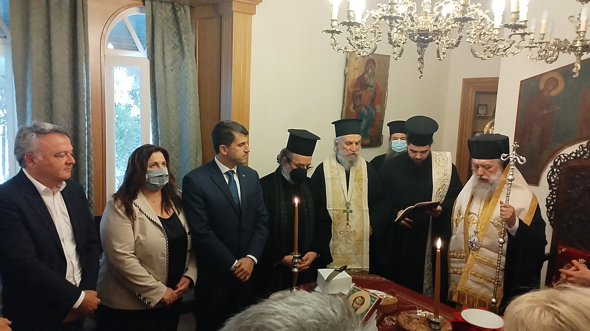 Η Κ. Μαϊχόσογλου στην κοπή Αγιοβασιλόπιττας στα Γραφεία της Μητροπόλεως