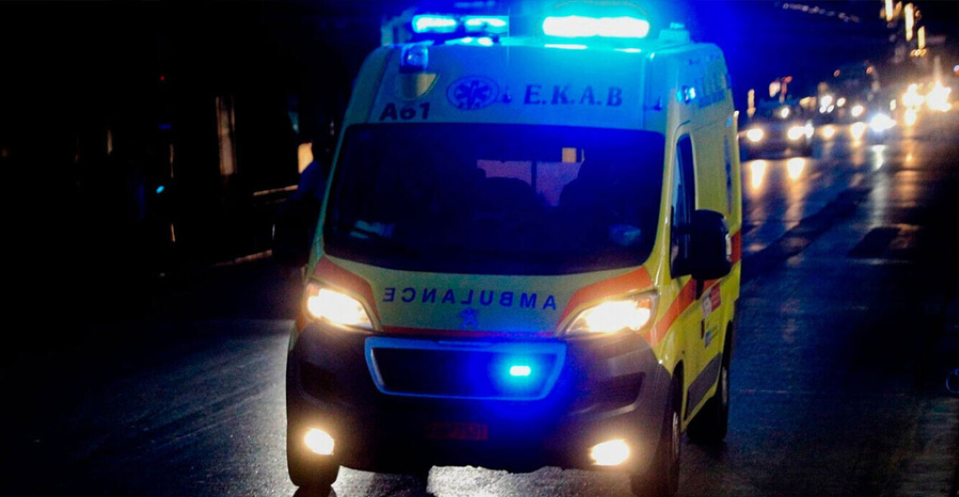 Εξάρχεια: 82χρονη δέχτηκε επίθεση με μαχαίρι από γείτονά της - Φώναζε ότι «του έχει κάνει μάγια»