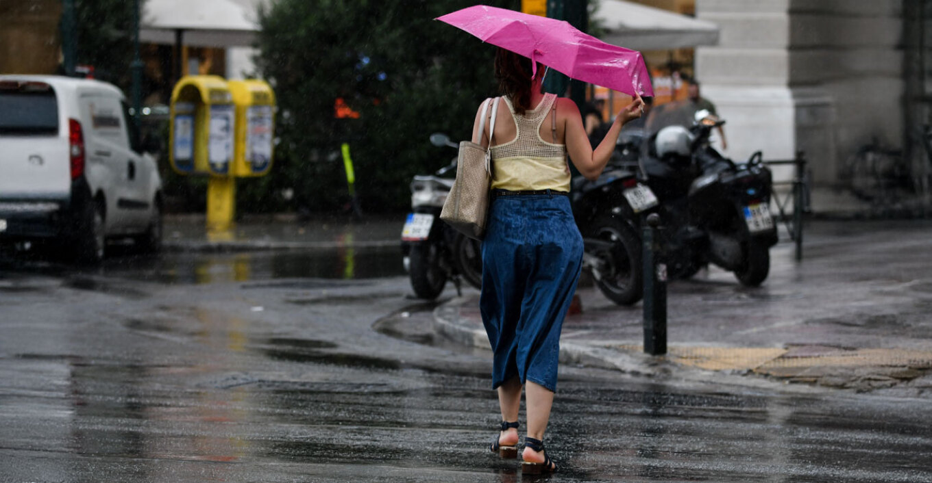Καιρός: Υποχωρεί ο καύσωνας, έρχονται πτώση θερμοκρασίας και καταιγίδες - Ποιες περιοχές επηρεάζονται