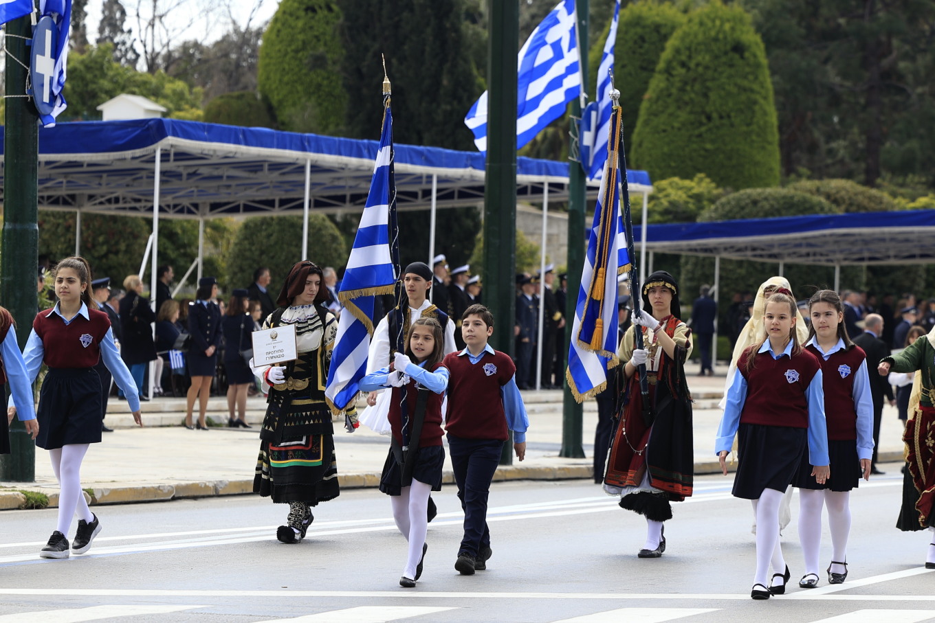 Στις 11:00 η μαθητική παρέλαση στο Σύνταγμα για την 28η Οκτωβρίου - Ποιοι δρόμοι θα είναι κλειστοί