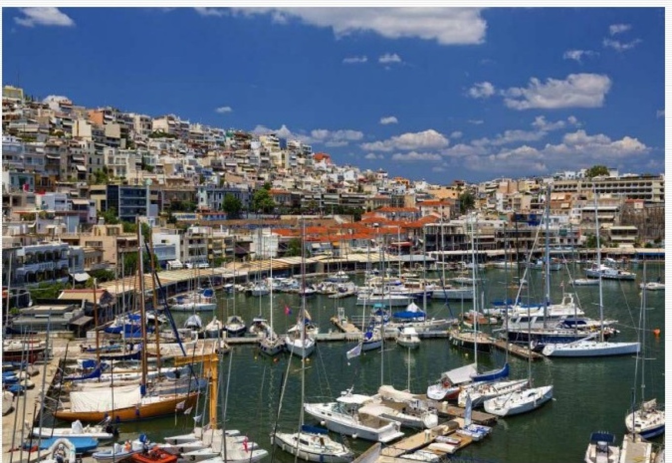 Θανάσιμη πτώση 40χρονου σε πάρκινγκ στο Μικρολίμανο