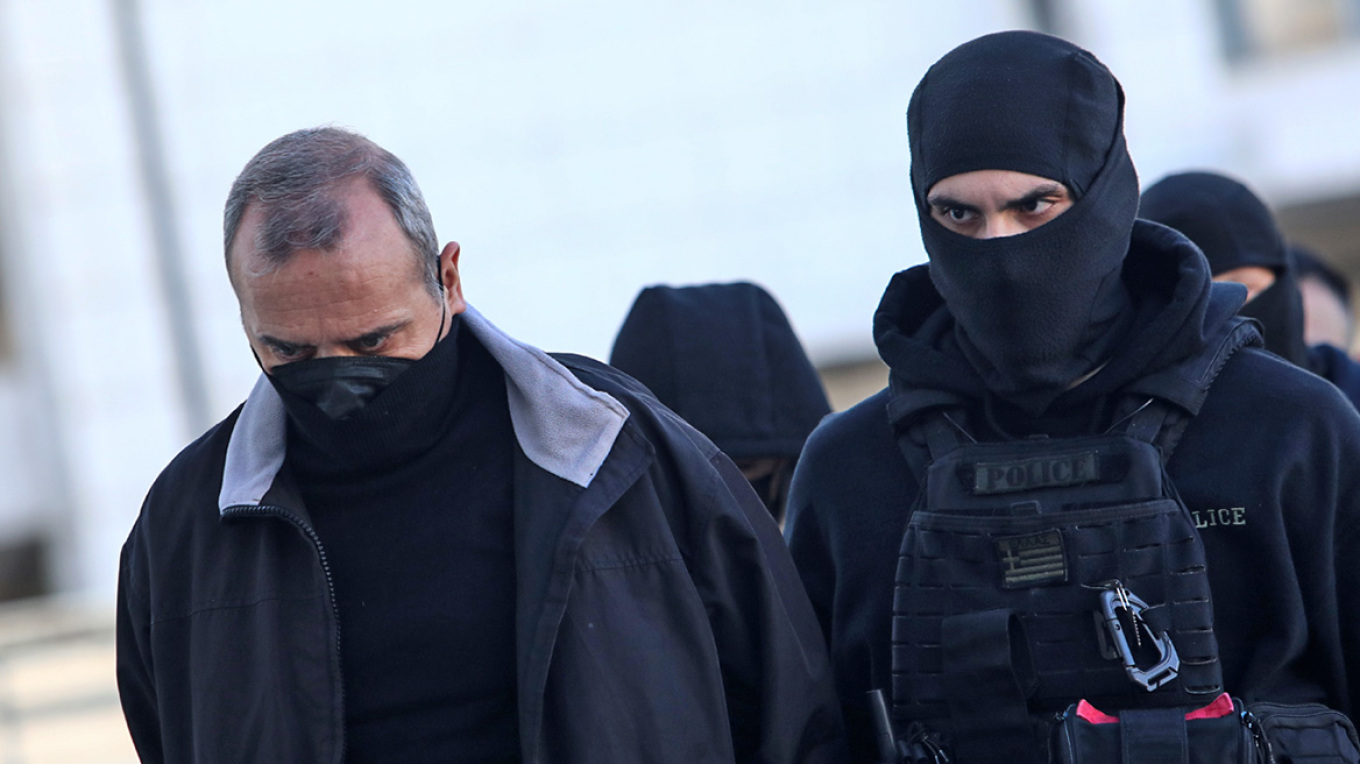 Ένοχος ο Μίχος για όλες τις κατηγορίες και για τον βιασμό της 12χρονης - Αθώα η μητέρα