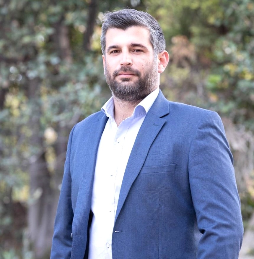 Γιάννης Μπουλέκος: Για το όνειρο ενός τρελού… 