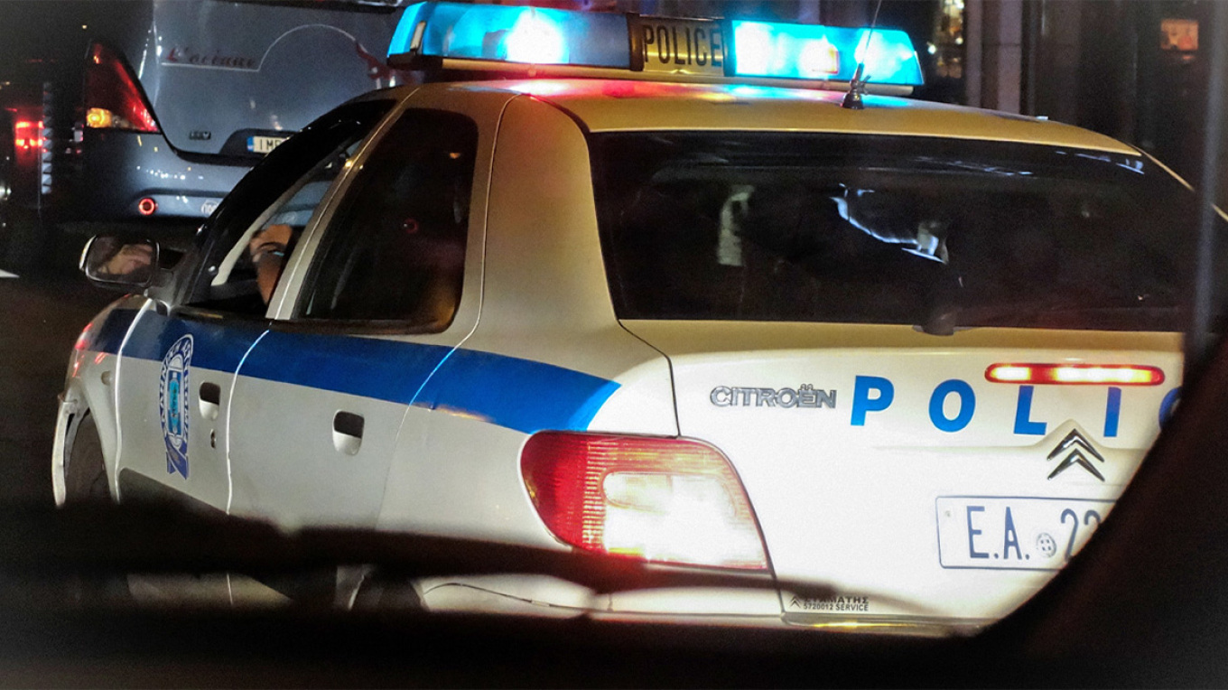 Ένας νεκρός από πυροβολισμούς σε καφετέρια με ναργιλέδες στη Ν. Ιωνία