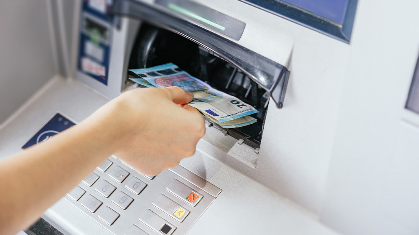 ΓΣΕΕ: Πώς αμείβεται η ημέρα του Αγίου Πνεύματος