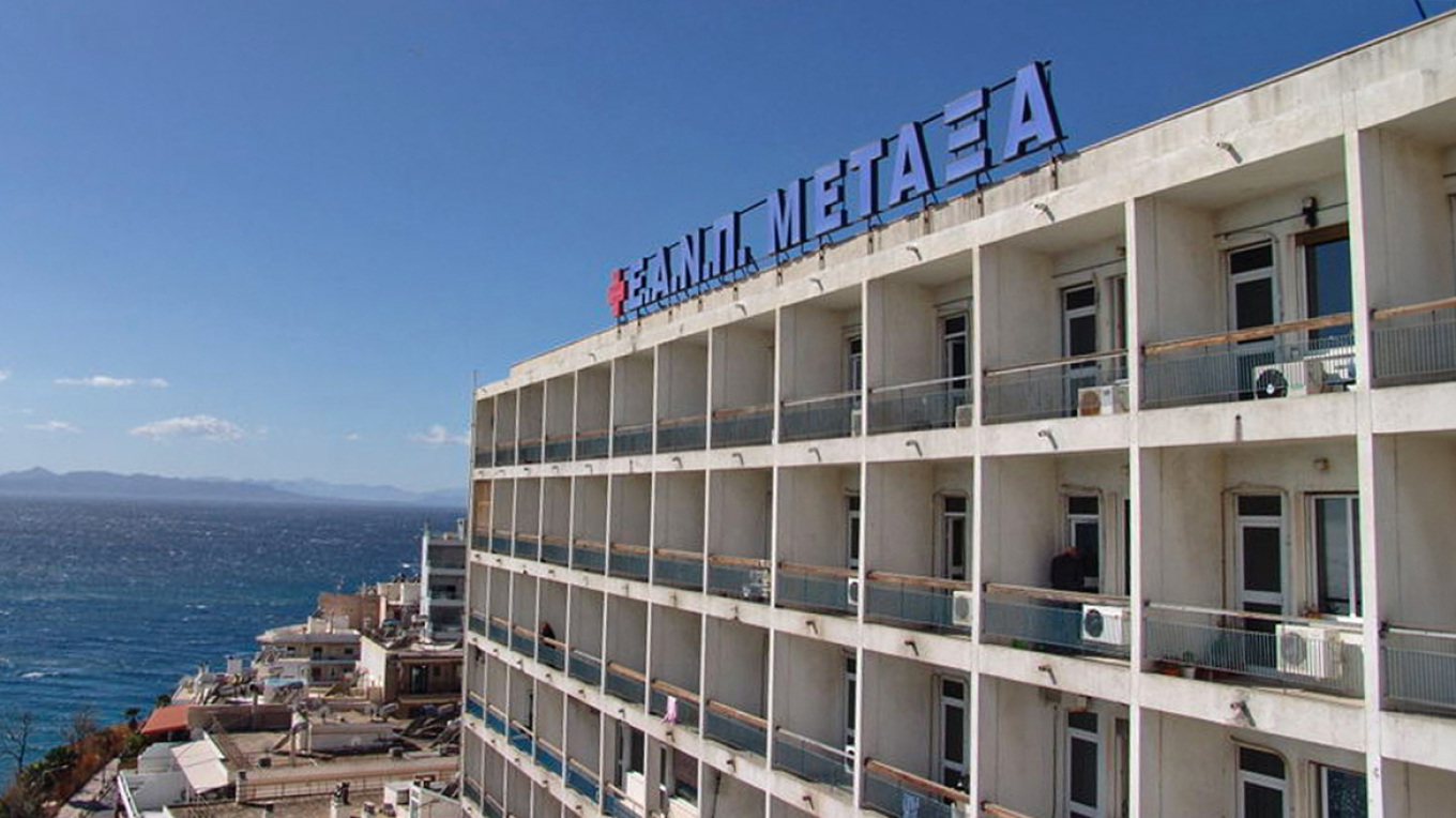 Τραγωδία στο νοσοκομείο «Μεταξά» - Ασθενής έπεσε από τον 4ο όροφο