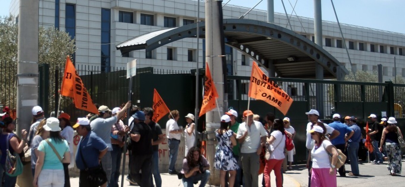 Αντιδρούν στην αξιολόγηση οι εκπαιδευτικοί με τρίωρες καθημερινές στάσεις εργασίας