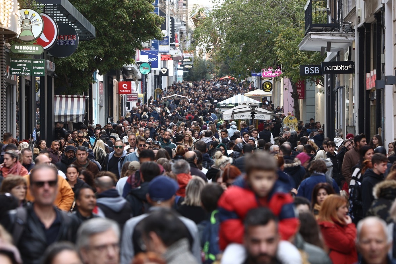 Πότε ξεκινά το εορταστικό ωράριο - Τι θα ισχύει με τις Κυριακές του Δεκεμβρίου