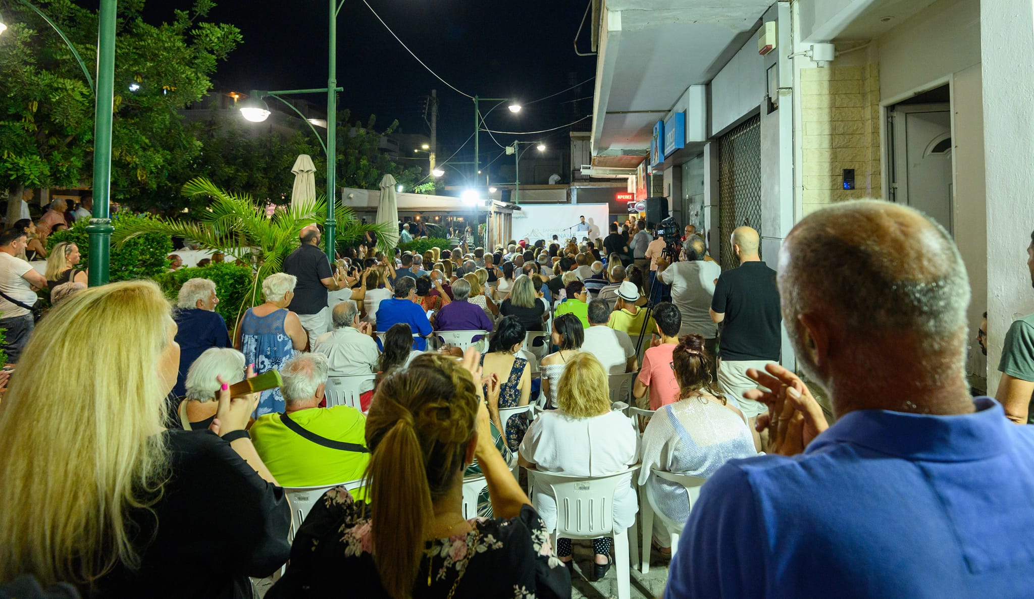 Μαζική και δυναμική συγκέντρωση πολιτών στα εγκαίνια  της παράταξης του Δημήτρη Παπαχρήστου στην Ανάβυσσο!