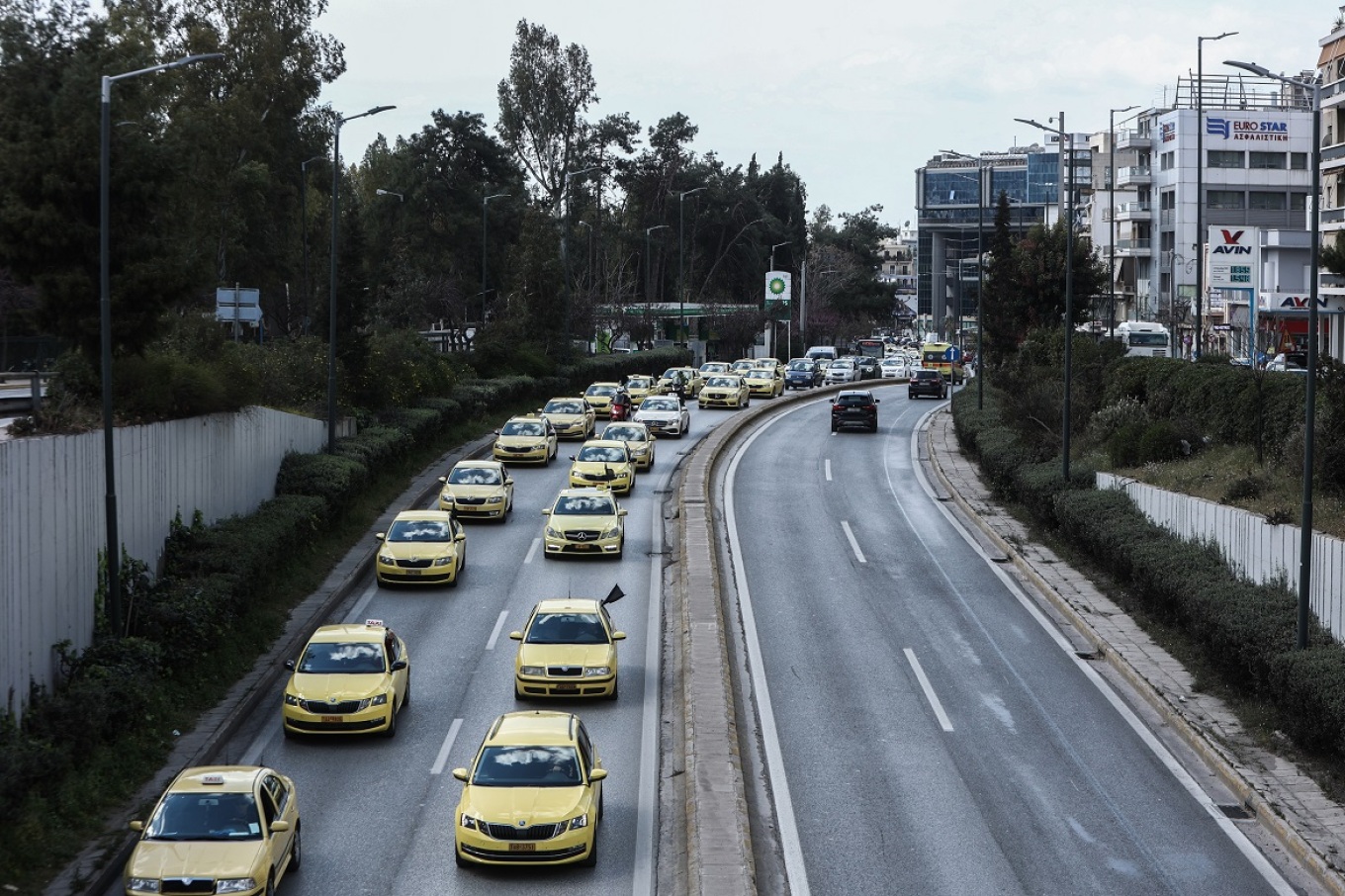 Ταξί: 48ωρη απεργία την επόμενη εβδομάδα
