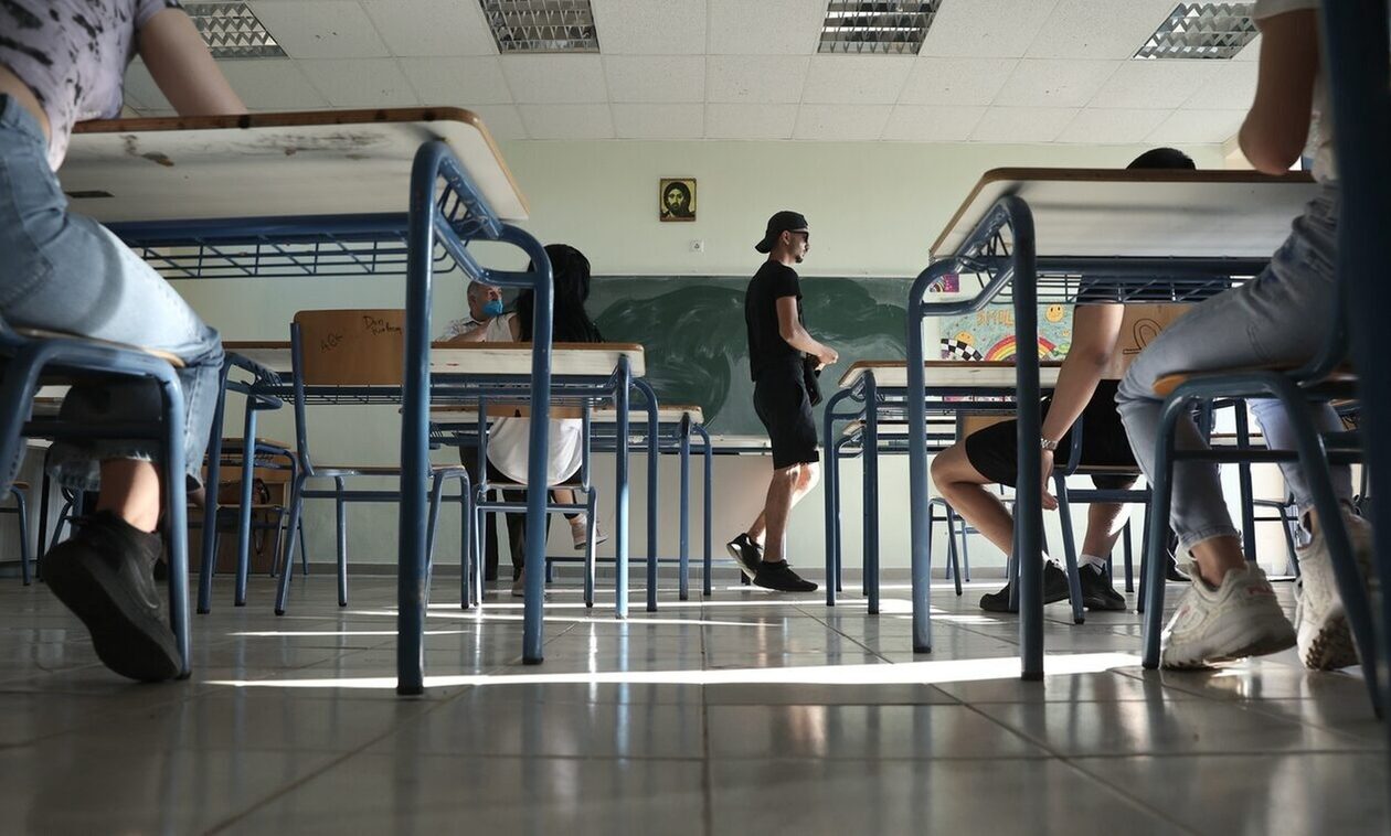 Πανελλήνιες 2023: Ποιοι υποψήφιοι λαμβάνουν το επίδομα των 350 ευρώ