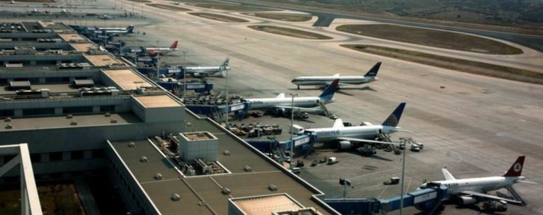 Συναγερμός στο Ελ. Βενιζέλος: Αεροσκάφος έκανε έκτακτη προσγείωση - Καπνός στο πιλοτήριο