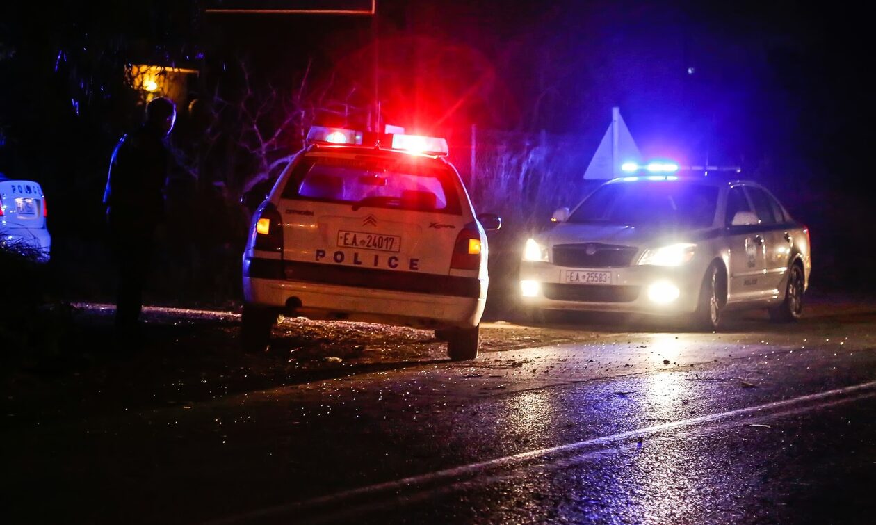 Καλλιθέα: Σύγκρουση αυτοκινήτου με μηχανή - Δύο τραυματίες