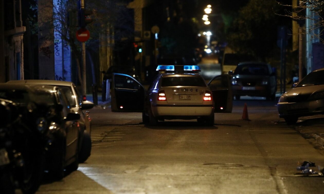 Άγρια συμπλοκή με νεκρό στην πλατεία Βάθης