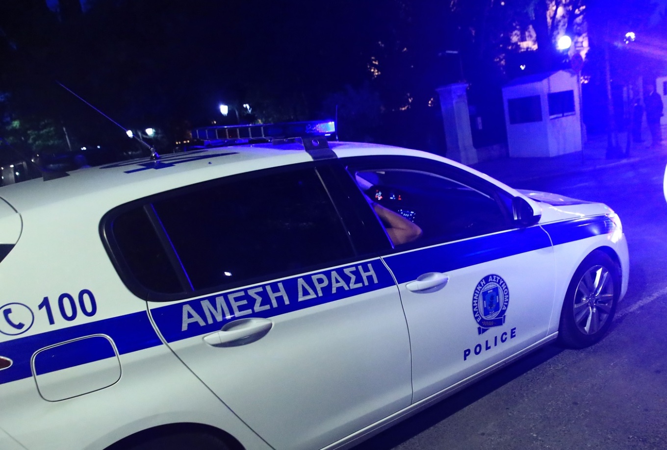 Μενίδι: Διέρρηξαν και έβαλαν φωτιά σε εργαστήριο με σφολιάτες