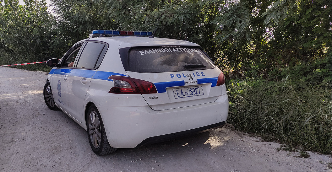Θρίλερ με τον θάνατο 90χρονου στην Κερατέα: Τον βρήκε νεκρό η σύζυγός του στην αυλή