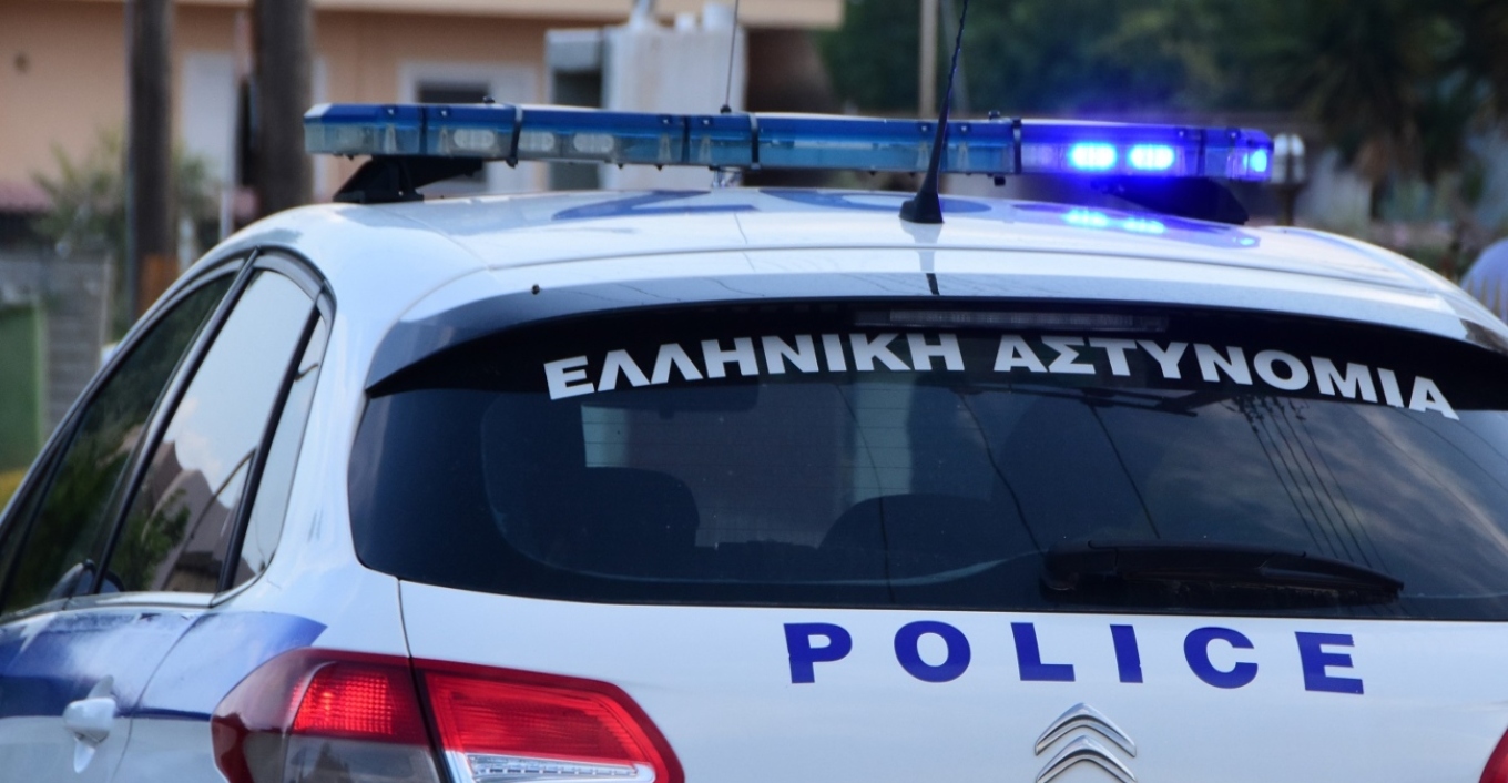 Ληστεία με λεία 175.000 ευρώ σε επιχείρηση με γήπεδα ποδοσφαίρου στον Άλιμο