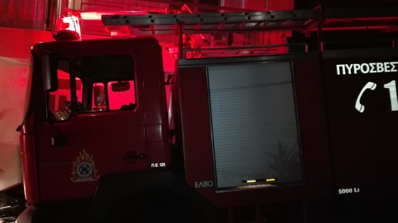 Αναστάτωση στο Καματερό - Άνδρας έπεσε σε ρέμα, μεταφέρθηκε στο νοσοκομείο