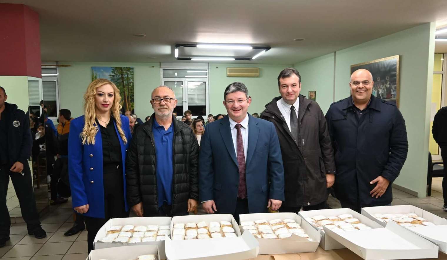 Στην κοπή πίτας των Συλλόγων Αγίου Κωνσταντίνου, Φιλότεχνης Λέσχης και Δόξας Ποντίων, ο Δήμαρχος Αχαρνών το απόγευμα της Κυριακής 29 Ιανουαρίου