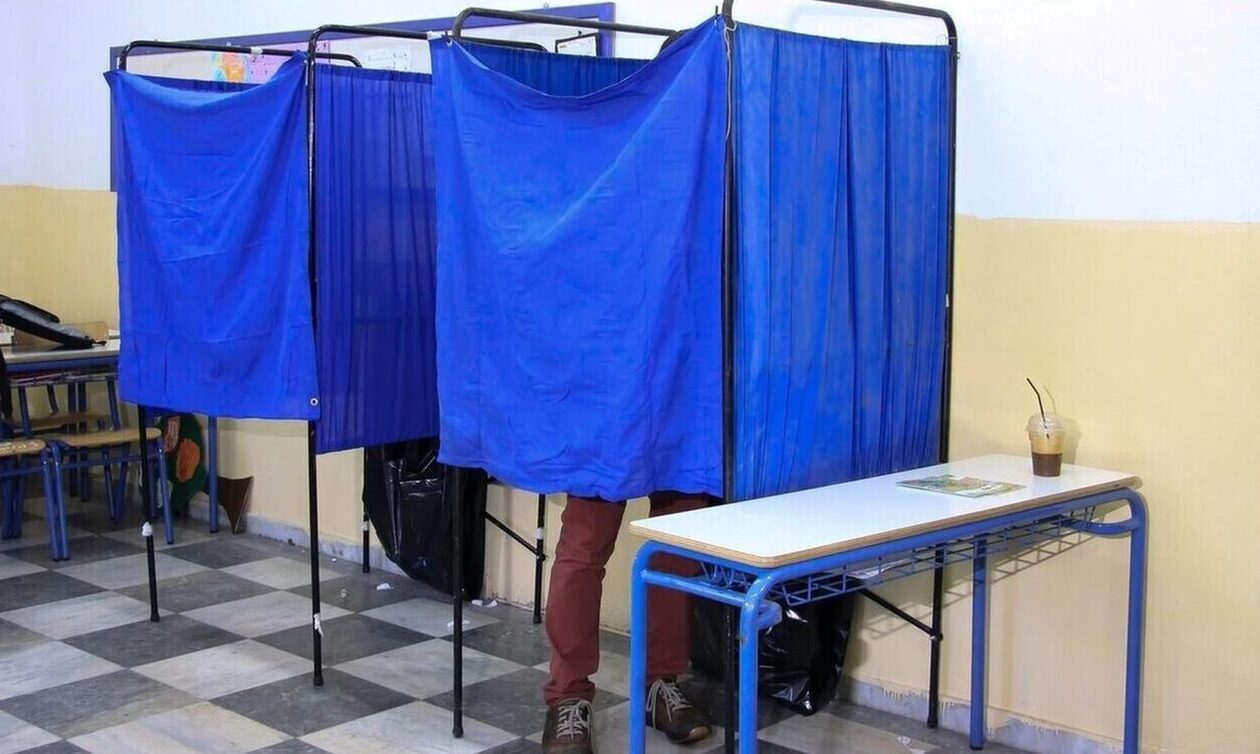 Αυτοδιοικητικές Εκλογές 2023: Τι μισθό παίρνουν δήμαρχοι, αντιδήμαρχοι και περιφερειάρχες