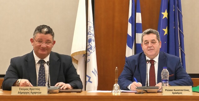 Ανατροπή στις Αχαρνές: Οικονόμου σε αποδρομή – Οι σύμβουλοι σπρώχνουν Ρούσσα στην προεδρία