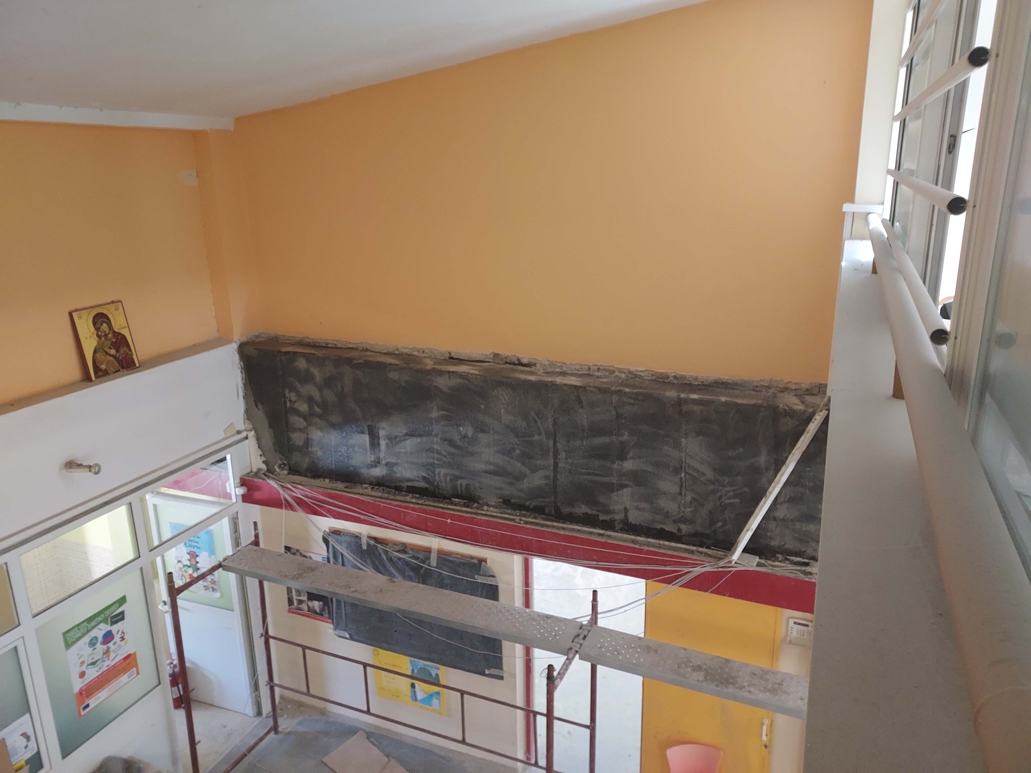 Σε εξέλιξη οι εργασίες ενίσχυσης του κτιρίου στο 3ο Δημοτικό Σχολείο Παιανίας