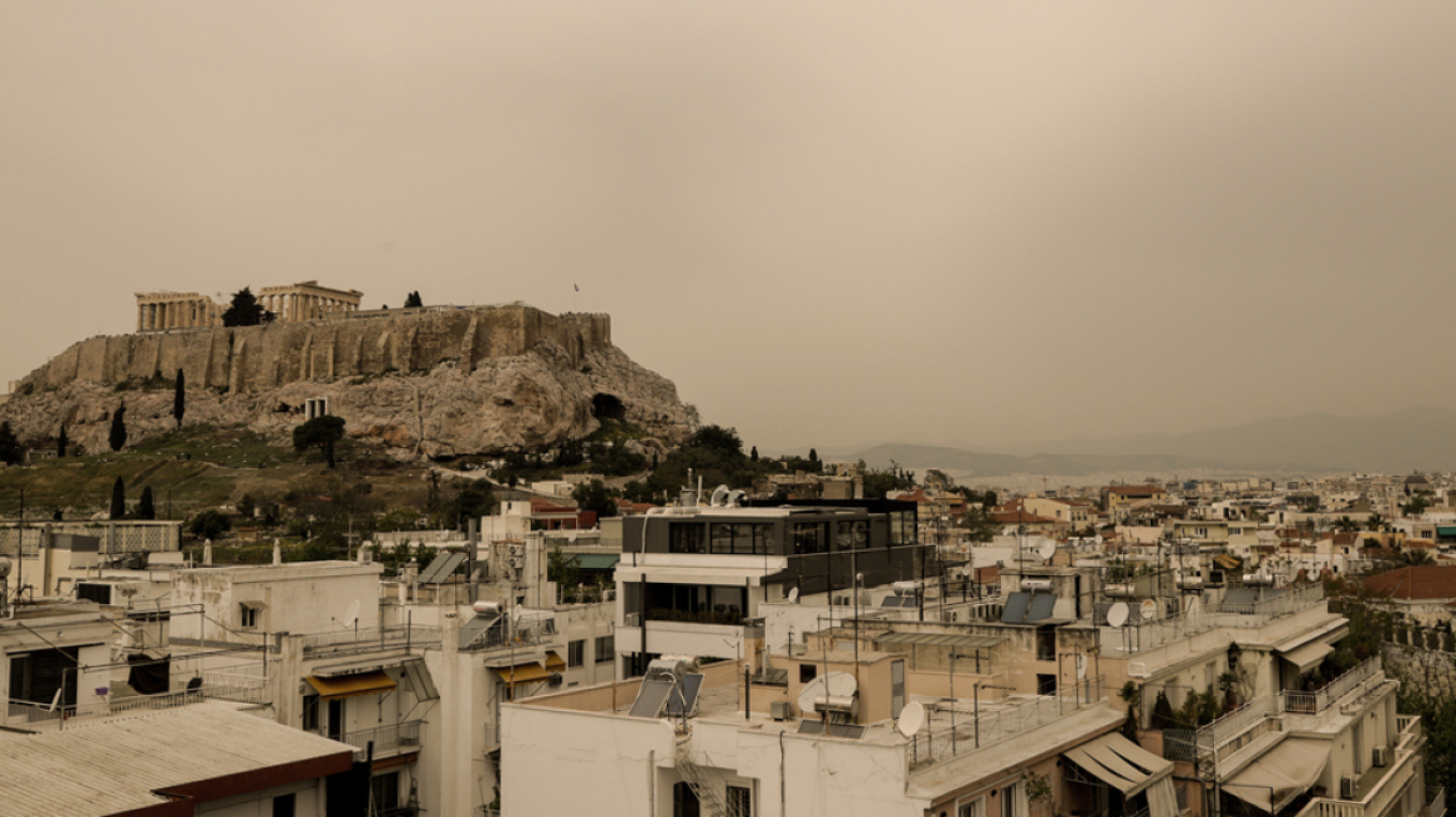 Αφρικανική σκόνη με 30άρια σήμερα - Πού θα βρέξει