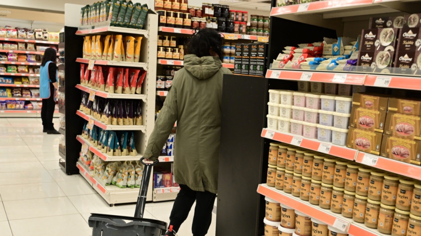 Τι ώρα ανοίγουν και κλείνουν τα καταστήματα - Το εορταστικό ωράριο μέχρι και τις 2 Ιανουαρίου