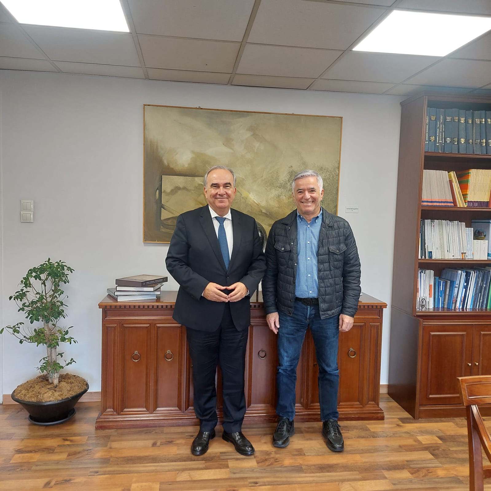 Δήμος Παιανίας: Συνάντηση του Δημάρχου Ισίδωρου Μάδη με τον Αν. ΥΠΟΙΚ Νίκο Παπαθανάση