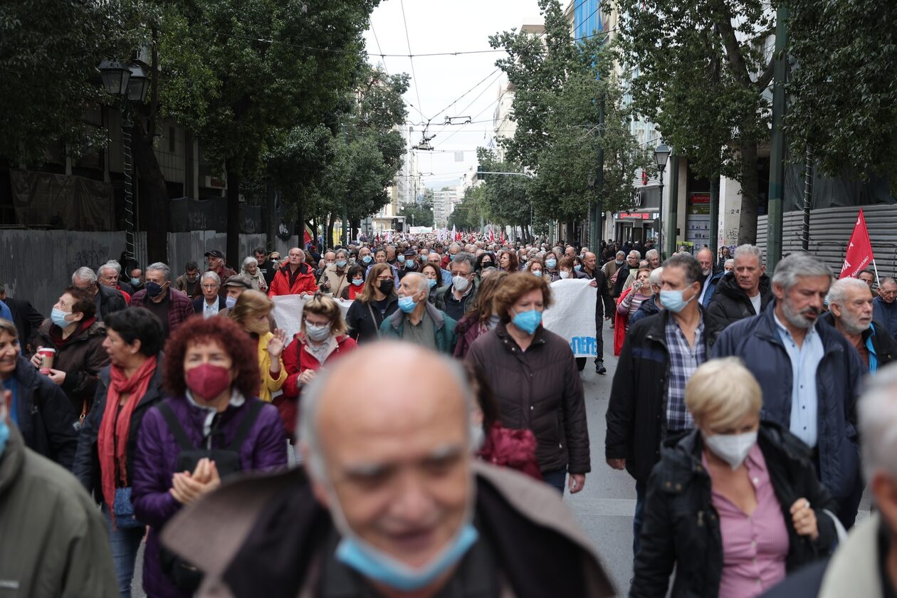 Νωρίτερα πληρώνονται οι συντάξεις Μαρτίου λόγω της Καθαράς Δευτέρας - Αυτές είναι οι ημερομηνίες