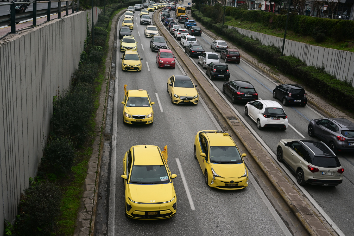 Χωρίς ταξί αύριο (15/4) η Αθήνα, 24ωρη απεργία του ΣΑΤΑ