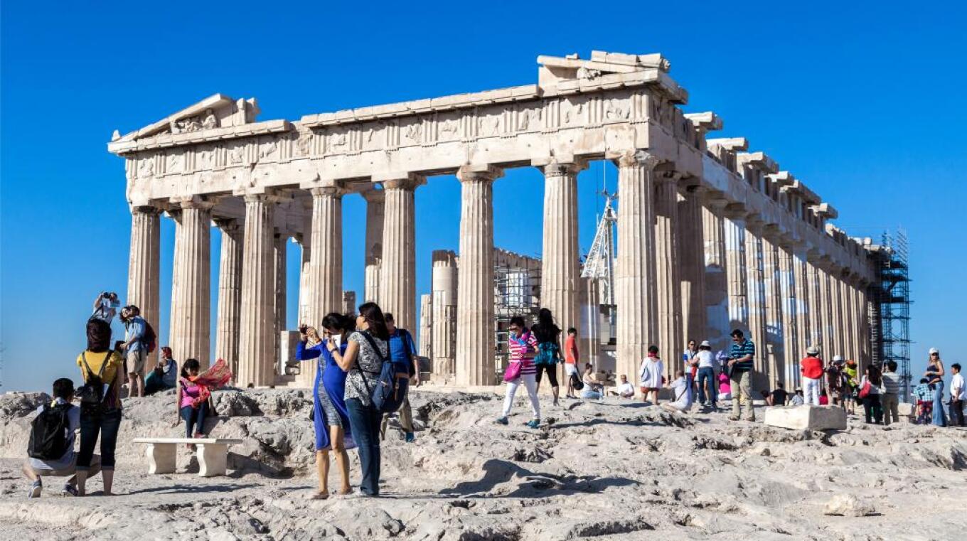 Πρεμιέρα για το voucher τουρισμού 1.250 ευρώ - Πώς θα το λάβετε