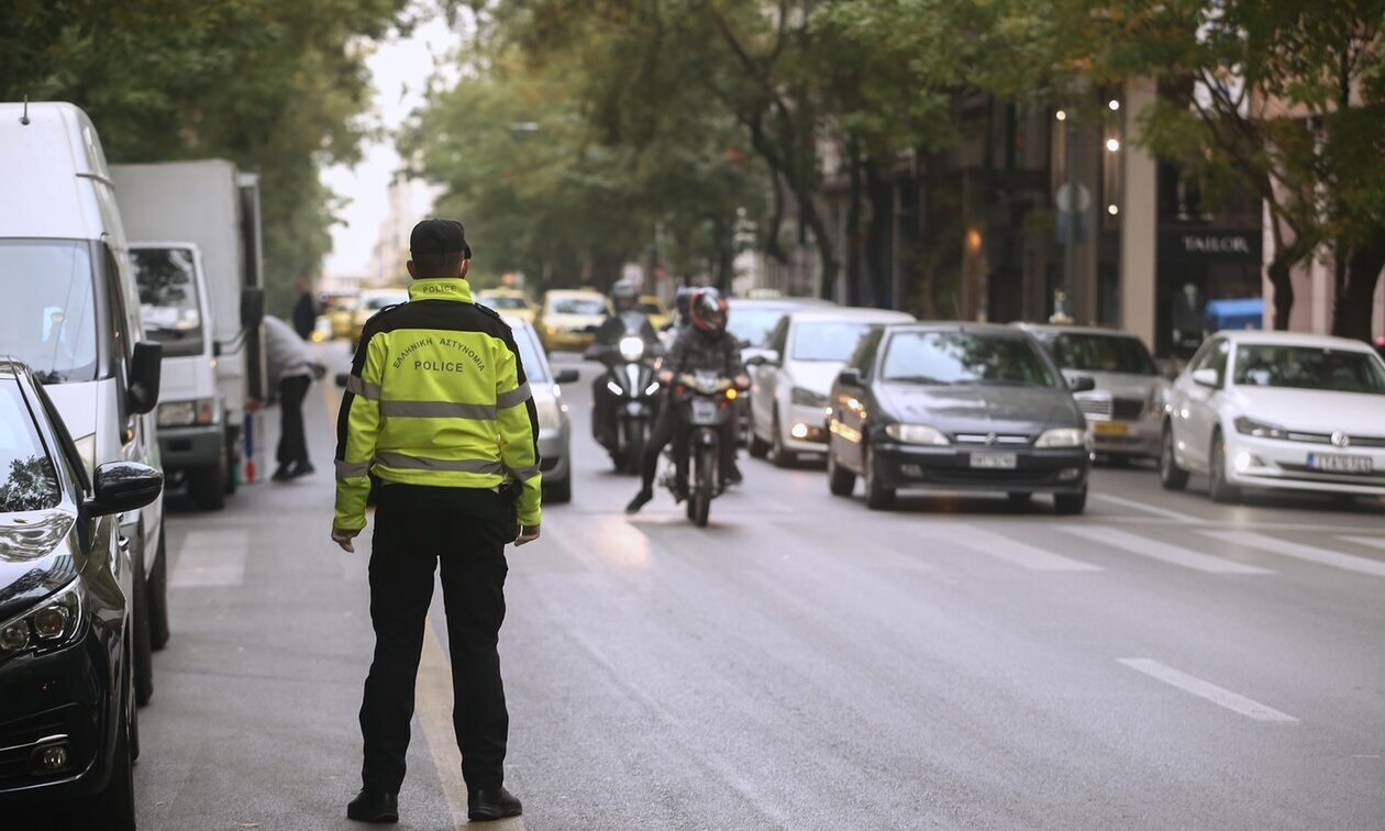 Κυκλοφοριακές ρυθμίσεις στην Αθήνα για τον εορτασμό του Πολυτεχνείου - Ποιοι δρόμοι κλείνουν