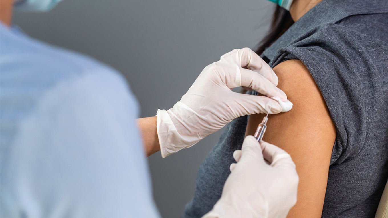 Πειραματικό mRNA εμβόλιο για δερματικό μελάνωμα έγινε για πρώτη φορά στην Ελλάδα