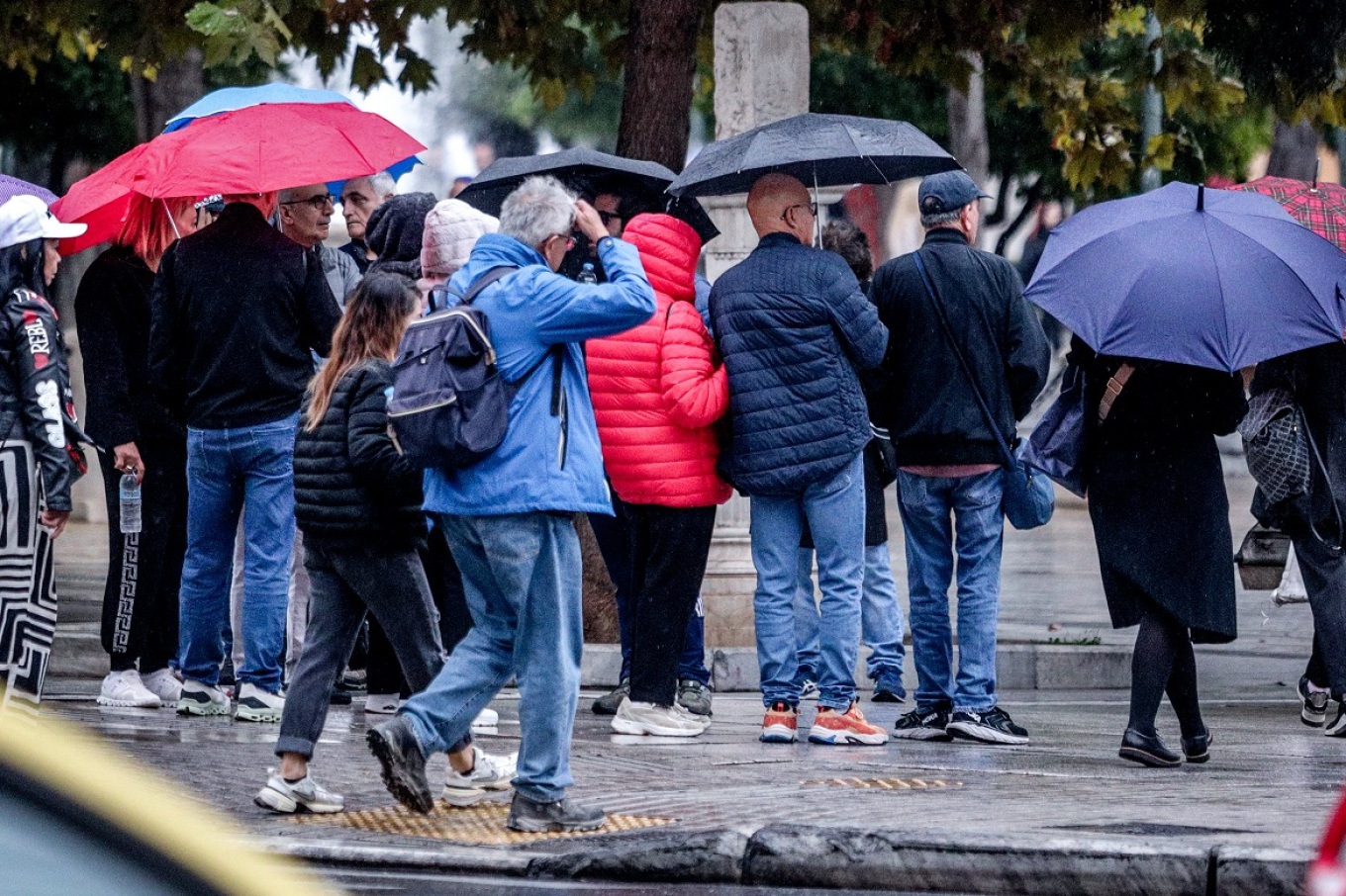 Καλλιάνος για την Αττική: Κατά περιόδους ισχυρές καταιγίδες και δυνατοί νοτιάδες - Περιορίστε τις μετακινήσεις σας