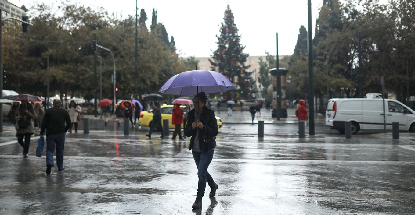 Καιρός: Με βροχές ξεκινά η εβδομάδα – Πλησιάζει «ψυχρή εισβολή»