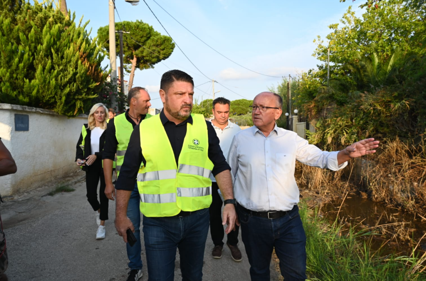 Αυτοψία Χαρδαλιά σε ρέμα στον Μαραθώνα - «Η Αττική δεν είναι θωρακισμένη», είπε και ζήτησε ενισχυμένες αρμοδιότητες στις Περιφέρειες