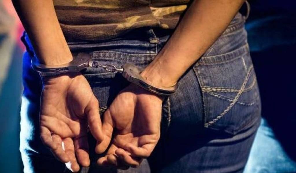 Μενίδι: Συνελήφθη 41χρονη καταζητούμενη για διακίνηση ναρκωτικών - Ήταν ενεργό μέλος σπείρας