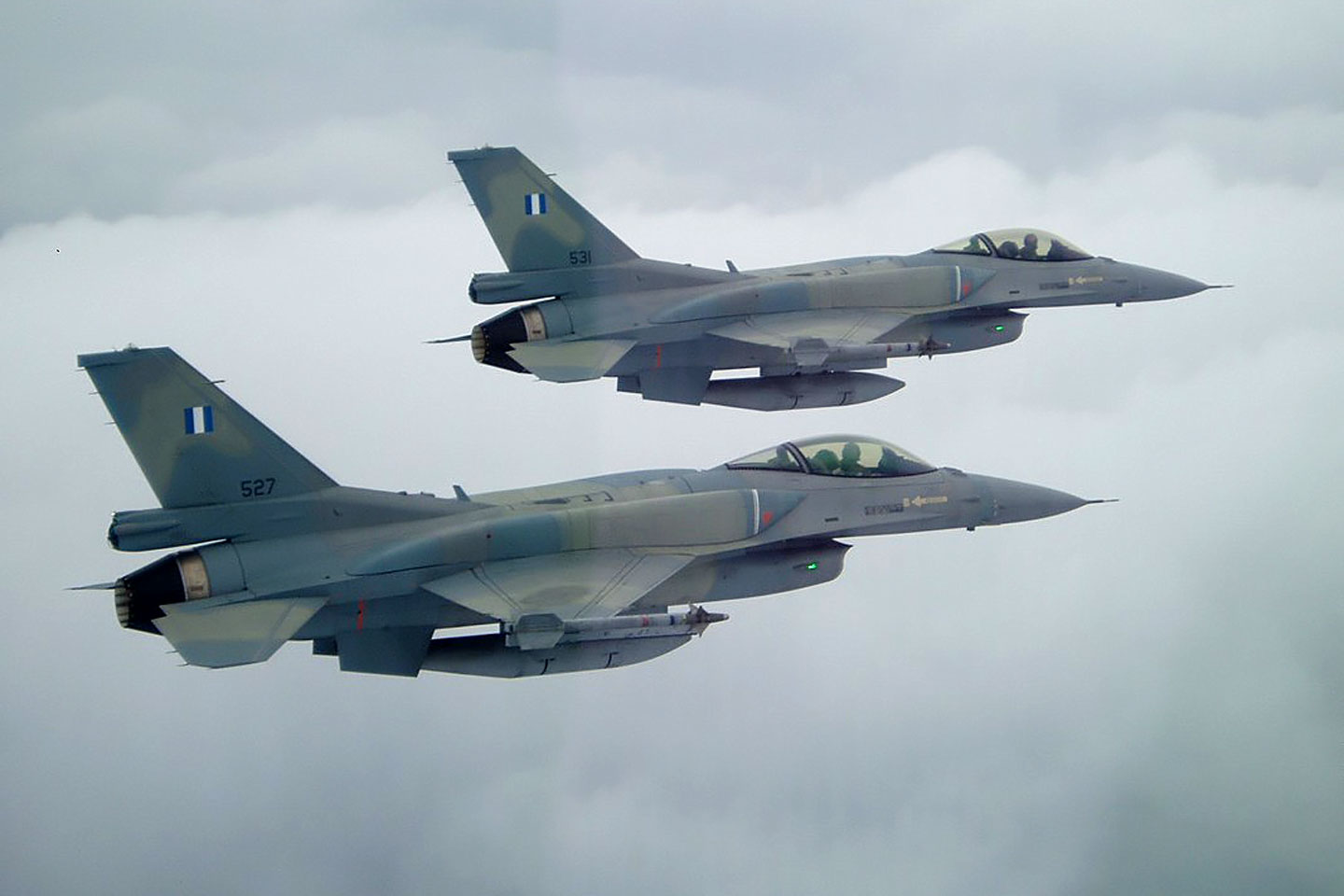 F-16 